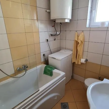 House Fras With Two Apartman Premantura