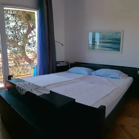 House Fras With Two Apartman Premantura