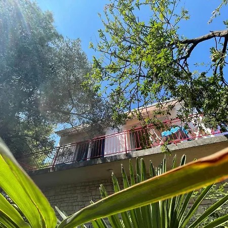 House Fras With Two Premantura